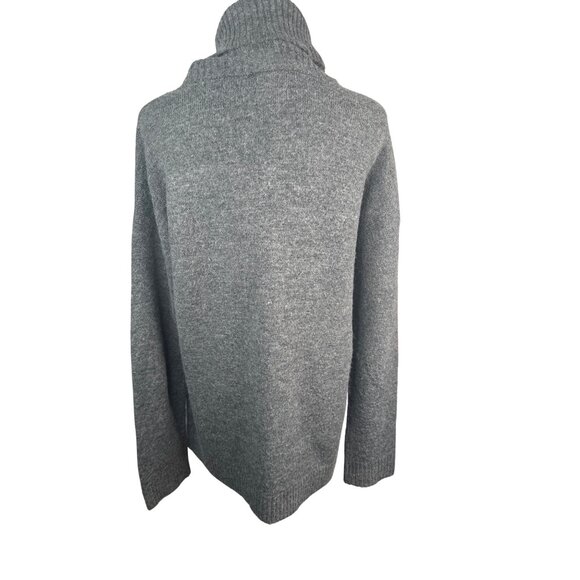 2/$30 Lord & Taylor Gray Turtleneck Sweater M/L Acrylic & Polyester Blend - Picture 3 of 13